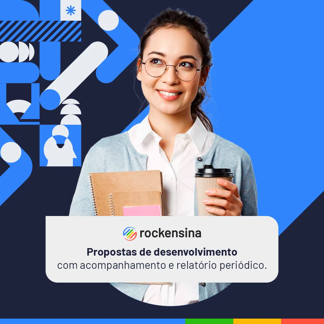 Post com mulher segurando cadernos e café sobre fundo azul, e o texto “Propostas de desenvolvimento com acompanhamento e relatório periódico”